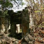 【今日のカンボジア】バンテアイチュマール付近の遺跡 メボン・バライ